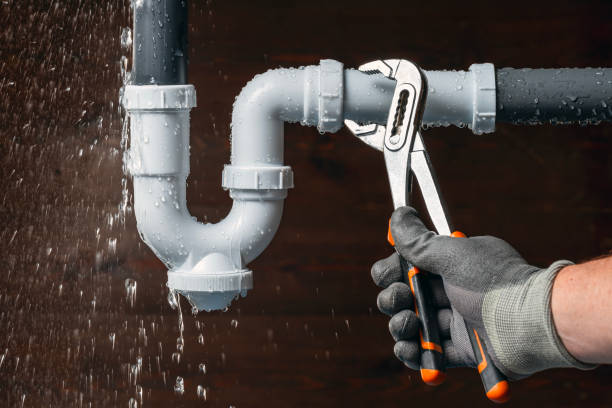 Professional Gas Line Repair technician working in Hillsboro, WI